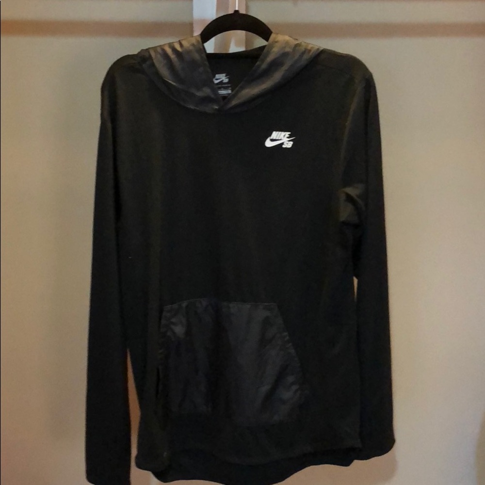 Nike SB drift fit size large